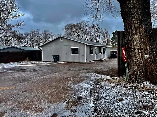 8055 N US Highway 89 Photo 1