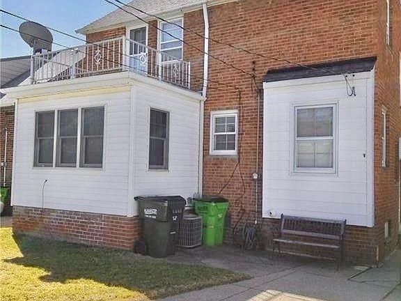 5th image of 291 E 195th St