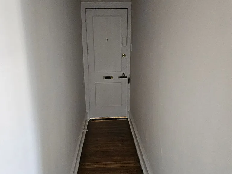 410 Linden St — Photo 12