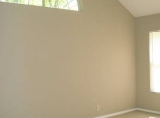 5703 Huntington Valley Ct APT L, Saint Louis, MO 63129