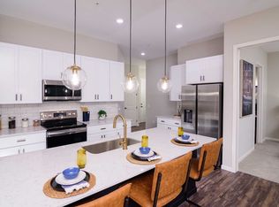 Essex Apartments, Columbus, OH 43212