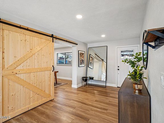 5th image of 7339 E WILSHIRE Drive