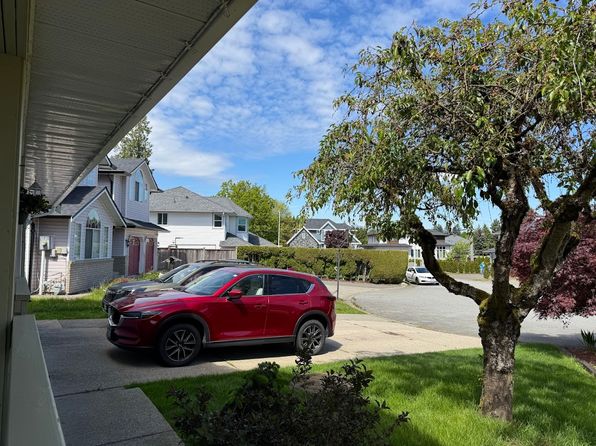 8969 160a St #8969, Surrey, BC V4N 2Z6