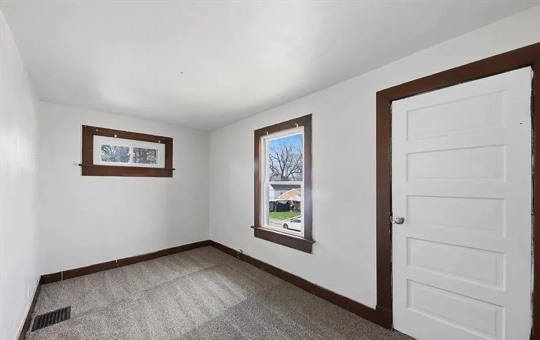 3 bed, 1676 sqft, $1,200 — Photo 3