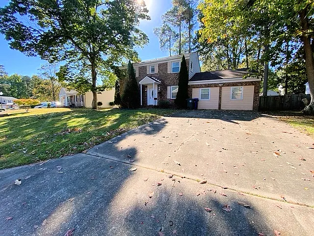 Remodeled beautiful home — Photo 2
