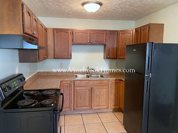 4th image of 4115 Goldenrod Ct