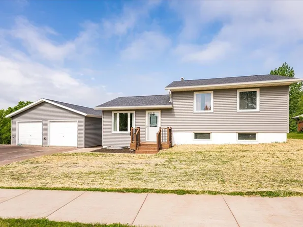 135 Edison Blvd, Silver Bay, MN 55614