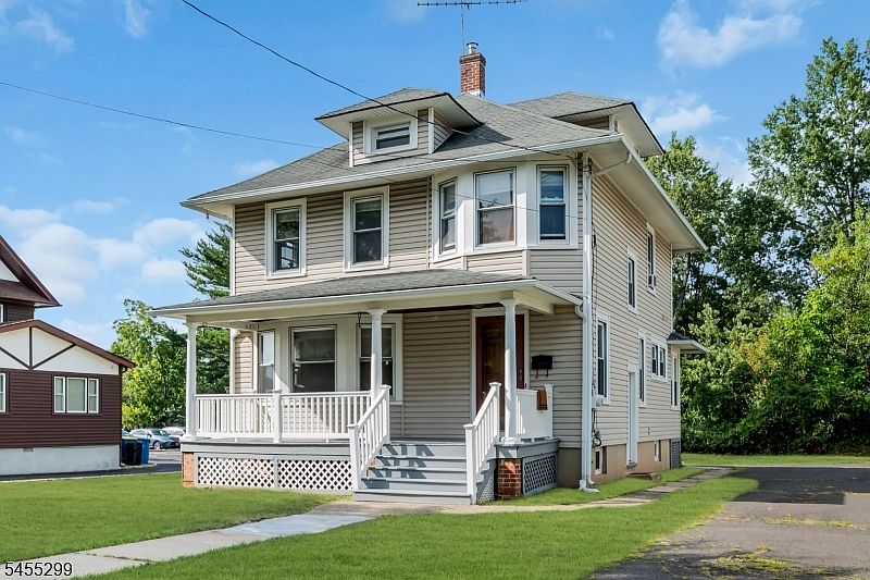 1st image of 283 E Main St