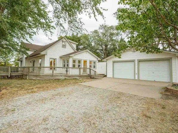 9750 N Seneca St, Valley Center, KS 67147