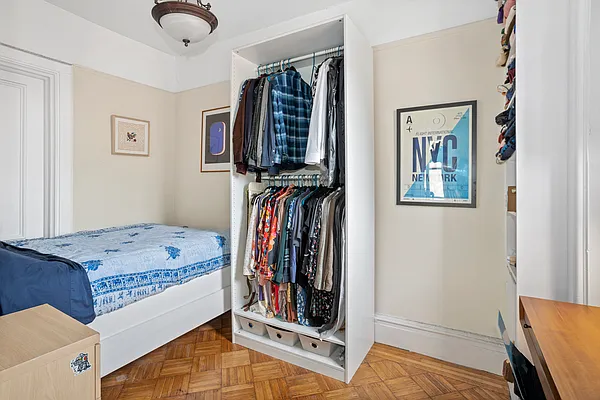 Rented by Douglas Elliman | media 22