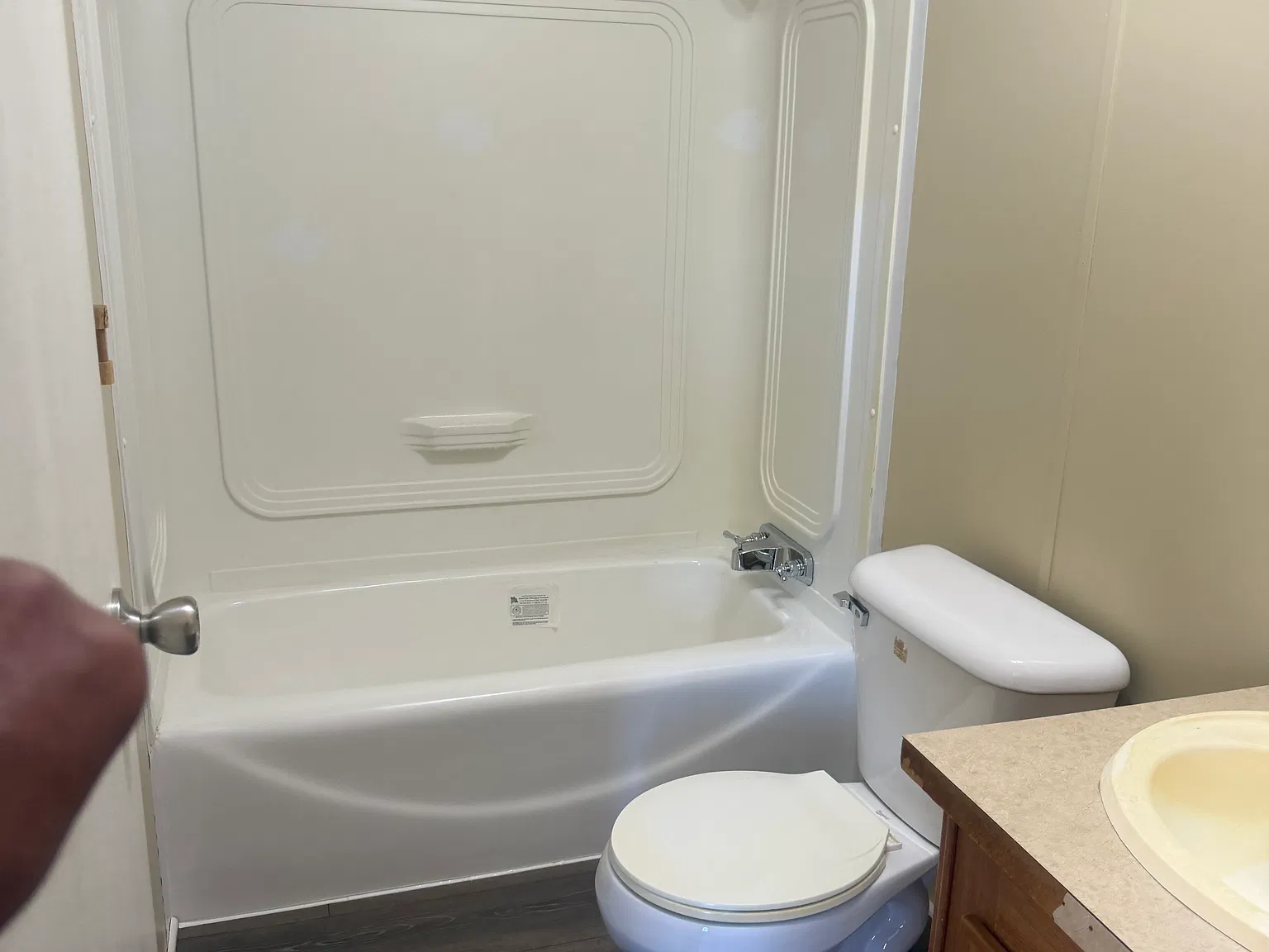 2 bed, 744 sqft, $1,000 — Photo 3