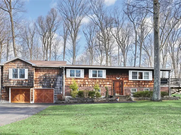 1 Forest Glen Court, Suffern, NY 10901