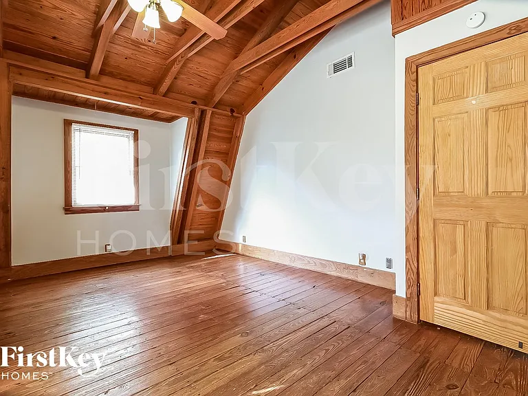 4490 Wallace Cir — Photo 6