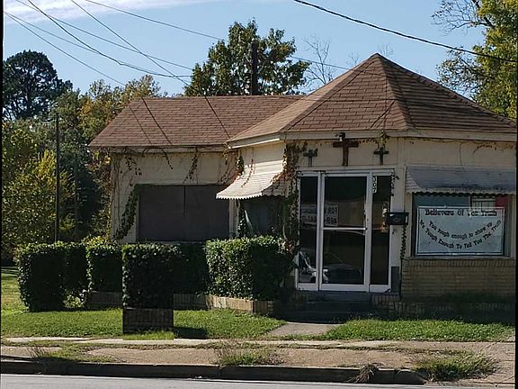 5th image of 305 S Mobberly Ave