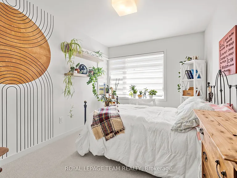978 Acoustic Way — Photo 15