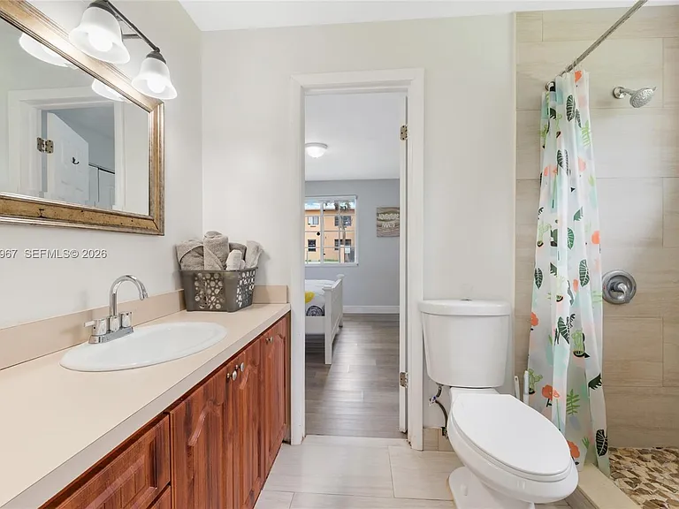 6198 SW 63rd St — Photo 10