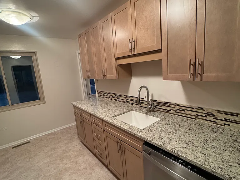 4664 Ingram Ct — Photo 6