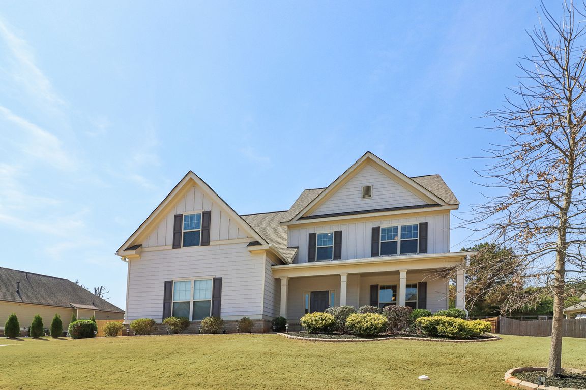 Highland Creek Dr-S2103-004.jpg