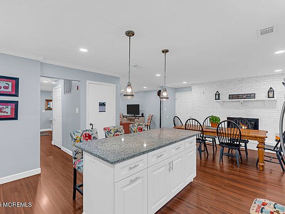 3rd image of 520 Delos Drive