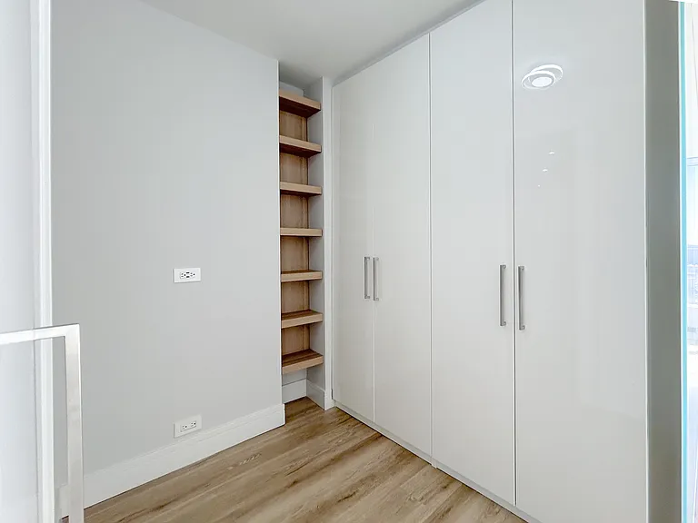 5445 N Sheridan Rd #1407 — Photo 6