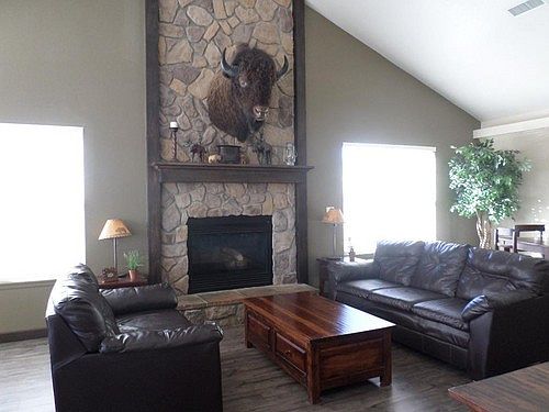 5th image of 2916 Foxtail Ln