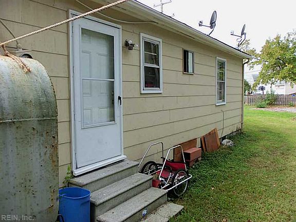 4th image of 1080 Longstreet Ave