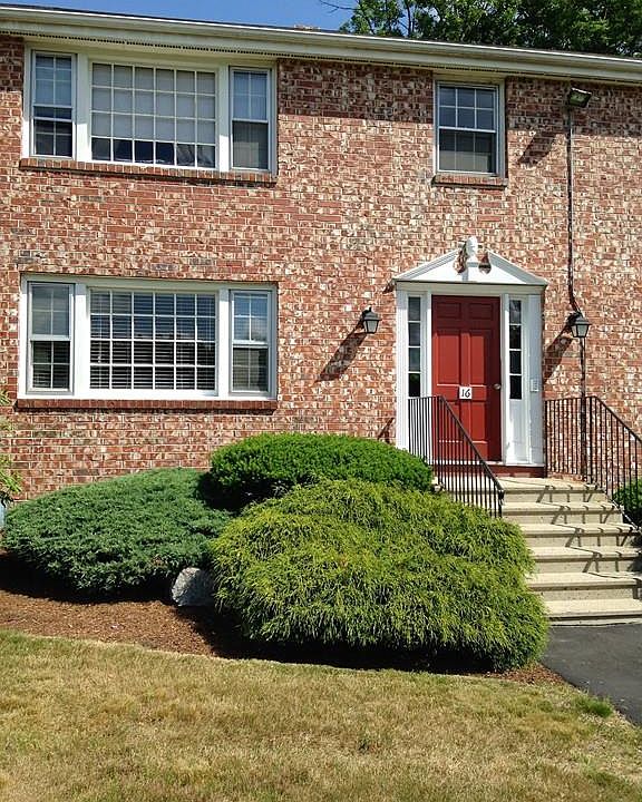 1st image of 16 Myles Standish Dr Unit 5