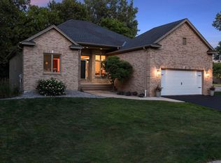 1800 Kirkwood Ln N, Plymouth, MN 55441