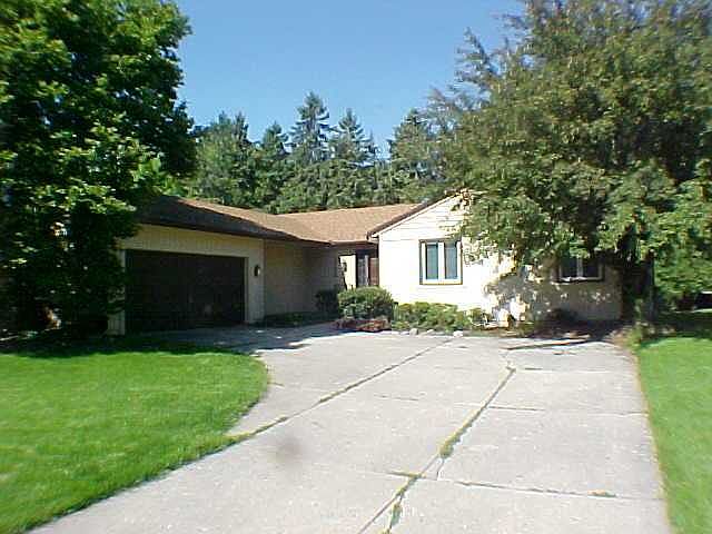 1st image of 1755 E Colorado Dr