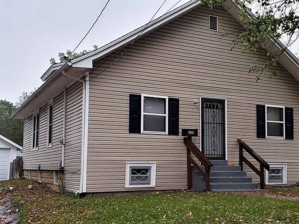 Home and One Car Garage