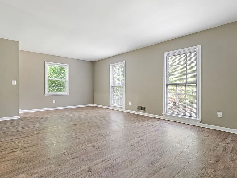 3212 Westbrook Dr #100 — Photo 6