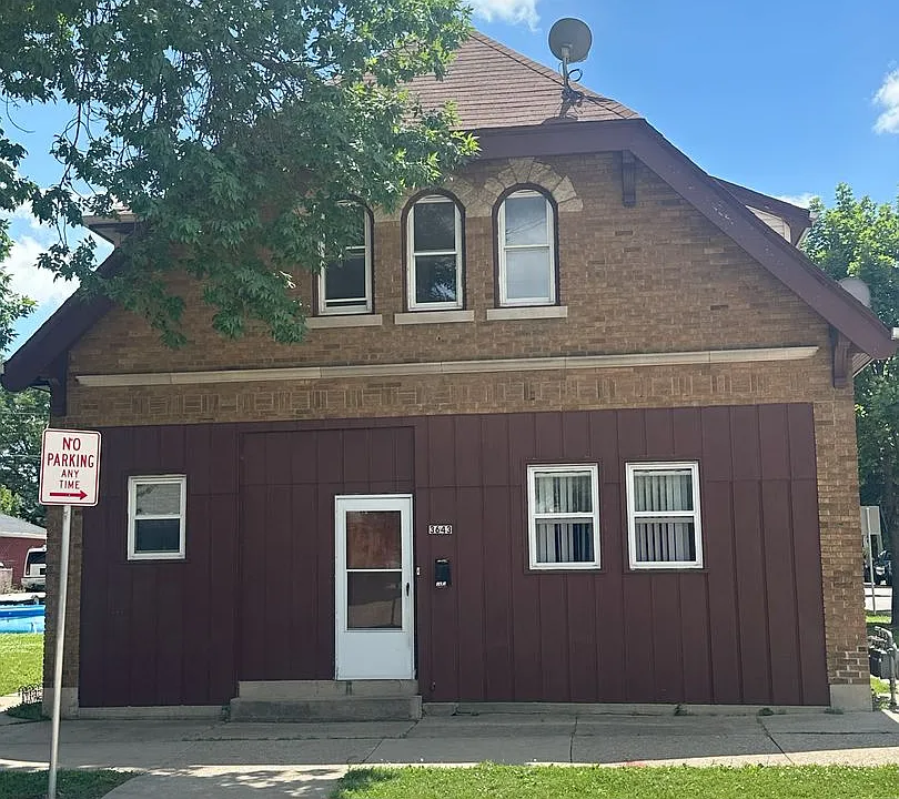 3643-43A W Mitchell St