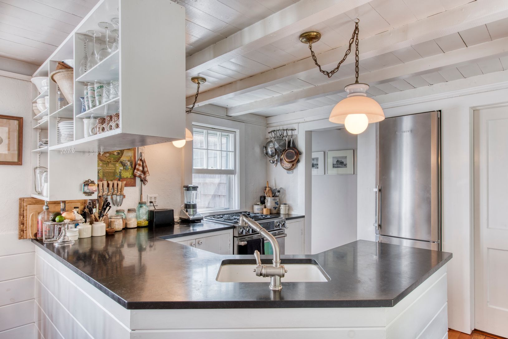  Open Kitchen
