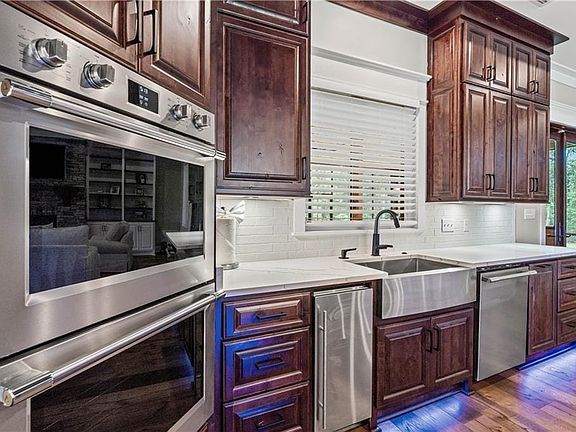 double oven & custom Cabinetrty