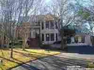 10114 Circle B Trl, Helotes, TX 78023