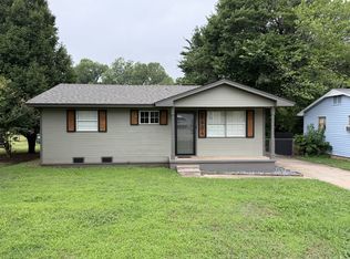 604 S 3rd St, Yukon, OK 73099