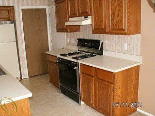 5th image of 7628 Woodview Dr #17