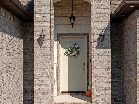 2nd image of 6 Sayde Ln