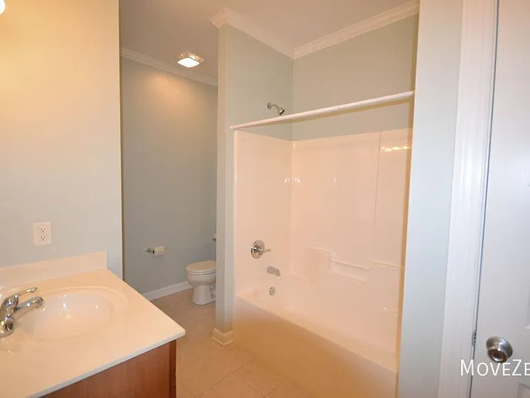 210 Fullford Ln #102 — Photo 15