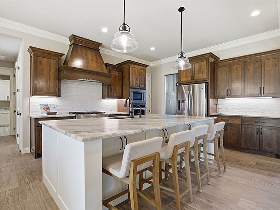 4th image of 1001 Bear Creek Ranch Rd