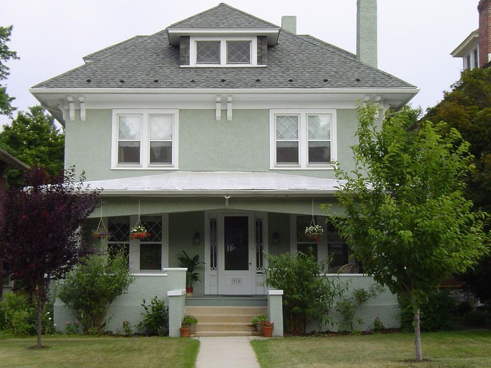 915 Oak Hill Ave.