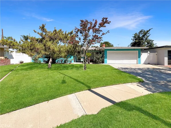 2021 Kristi Ln, Santa Ana, CA 92701
