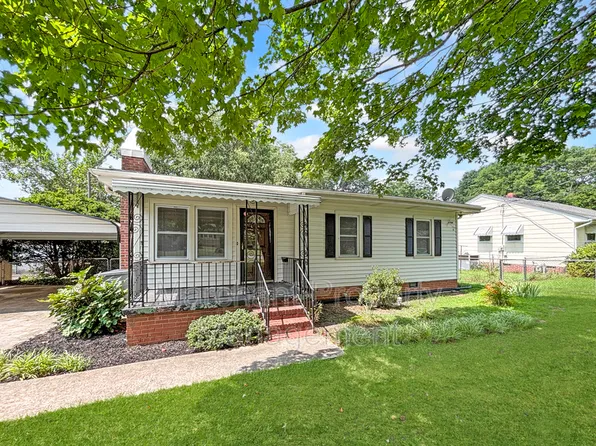 22 Brownwood Dr, Greenville, SC 29611
