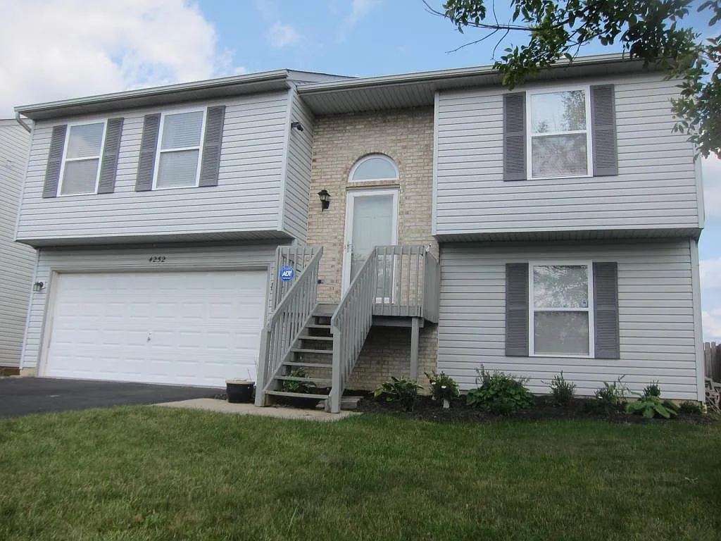 4252 Nipigon Dr photo 1