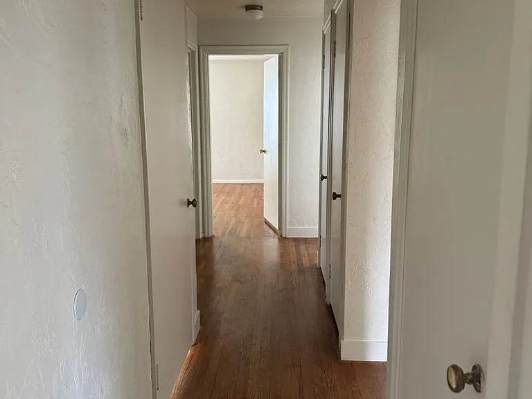 1533 Melrose St — Photo 6