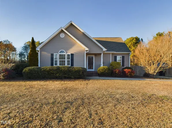 6705 Eagles Crossing Dr, Wendell, NC 27591