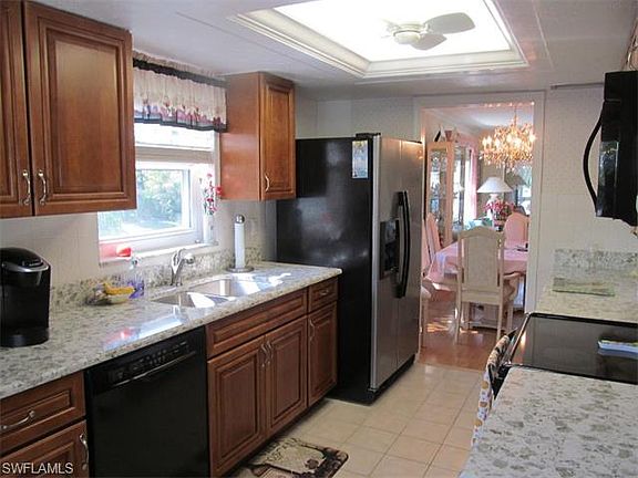 2nd image of 4022 Belair Ln APT 7
