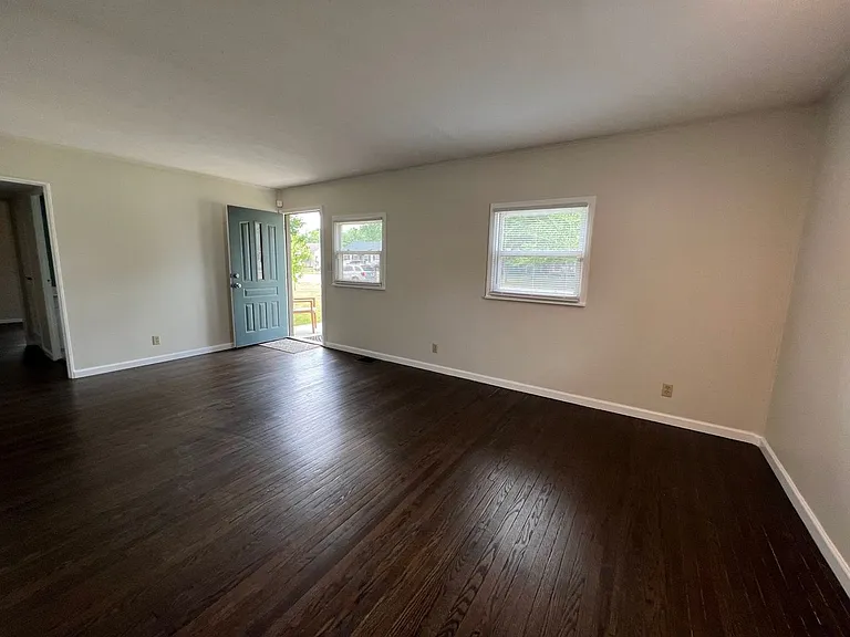 1431 Lincoln Dr — Photo 4