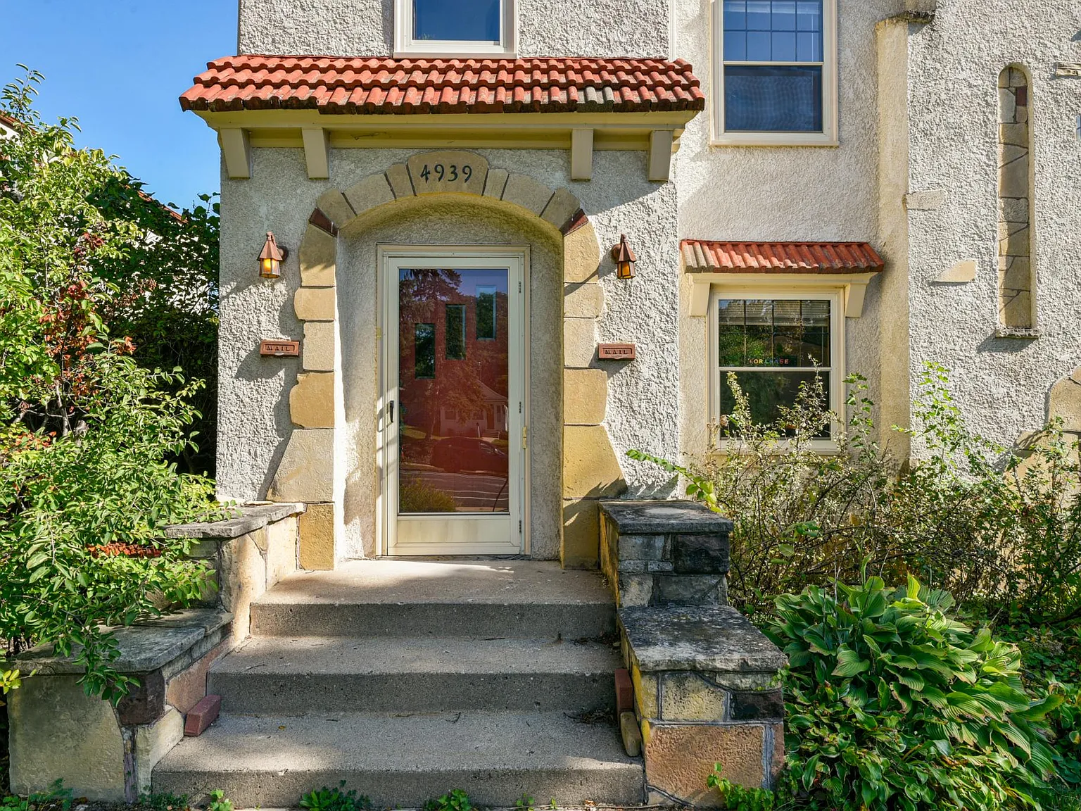 2 bed, 1100 sqft, $2,450 — Photo 4