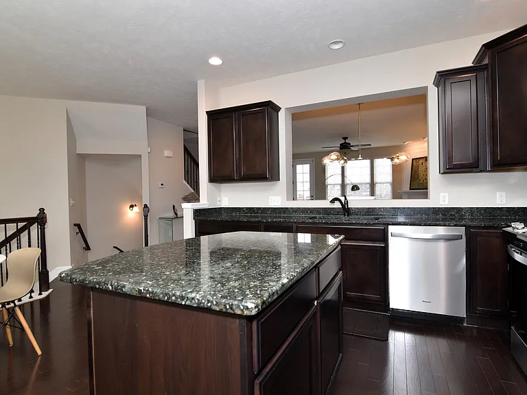 6470 Park Pointe Ct — Photo 17